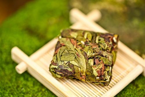 茶叶分类标准及各类名茶代表品种,六大茶类的基本知识和代表名茶