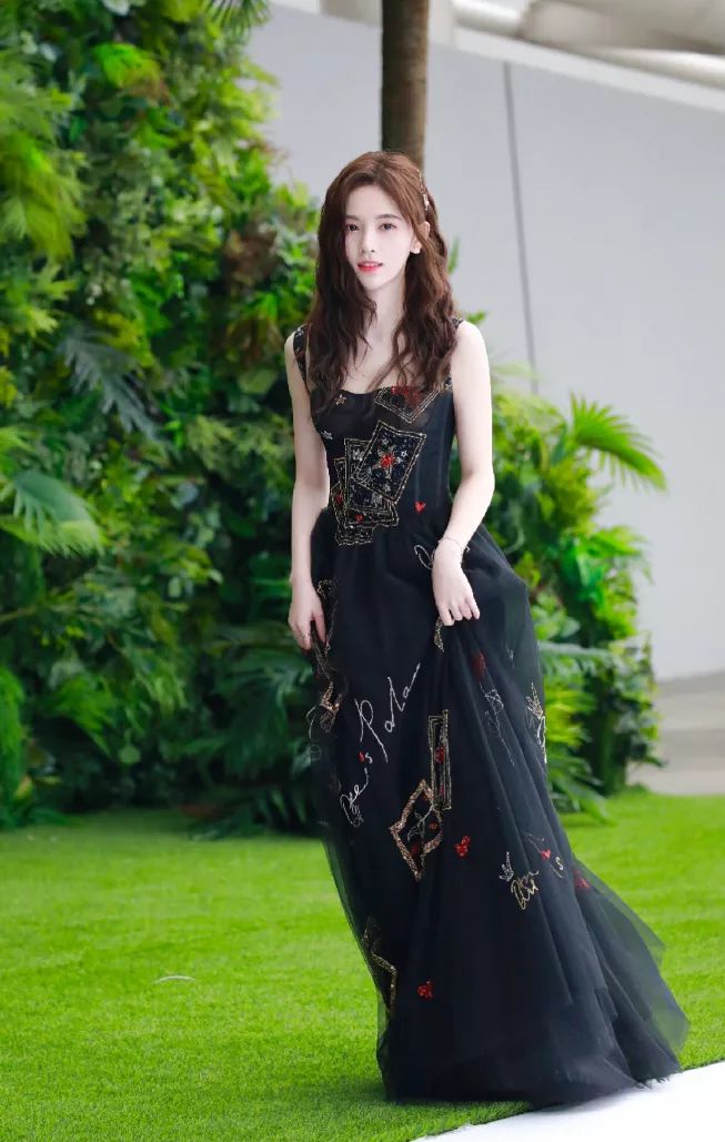 鞠婧祎snh48李艺彤比赛视频,李艺彤鞠婧祎snh48跳舞