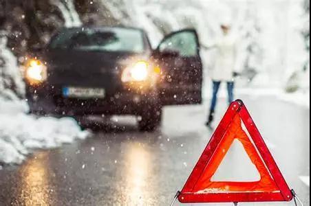 借车给别人出了事故车主有赔偿吗,别人借车出了事故如何赔偿车主