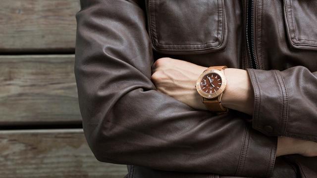 喜欢做旧的感觉,海洋之星钢带镶钻时尚腕表