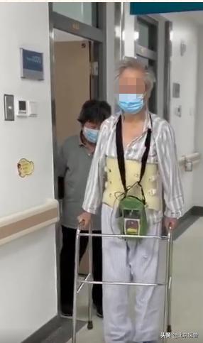 八旬老人卧床,老人卧床三月怎么恢复行走