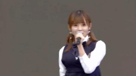 大手细腕怎么选黄金手镯,如何选黄金素圈手镯