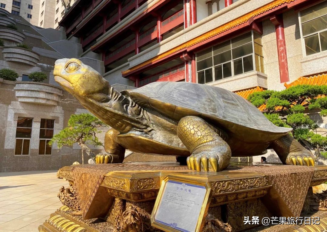 广西“布达拉宫”，据说台湾富商花30亿，用8000工人才建成