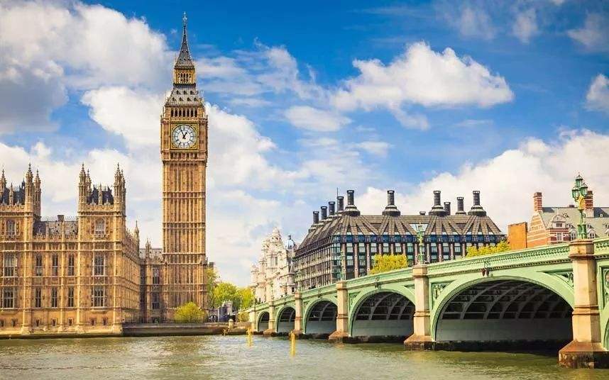 中国横跨几个时区为何时间相同,我国采用的北京时间是哪个时区