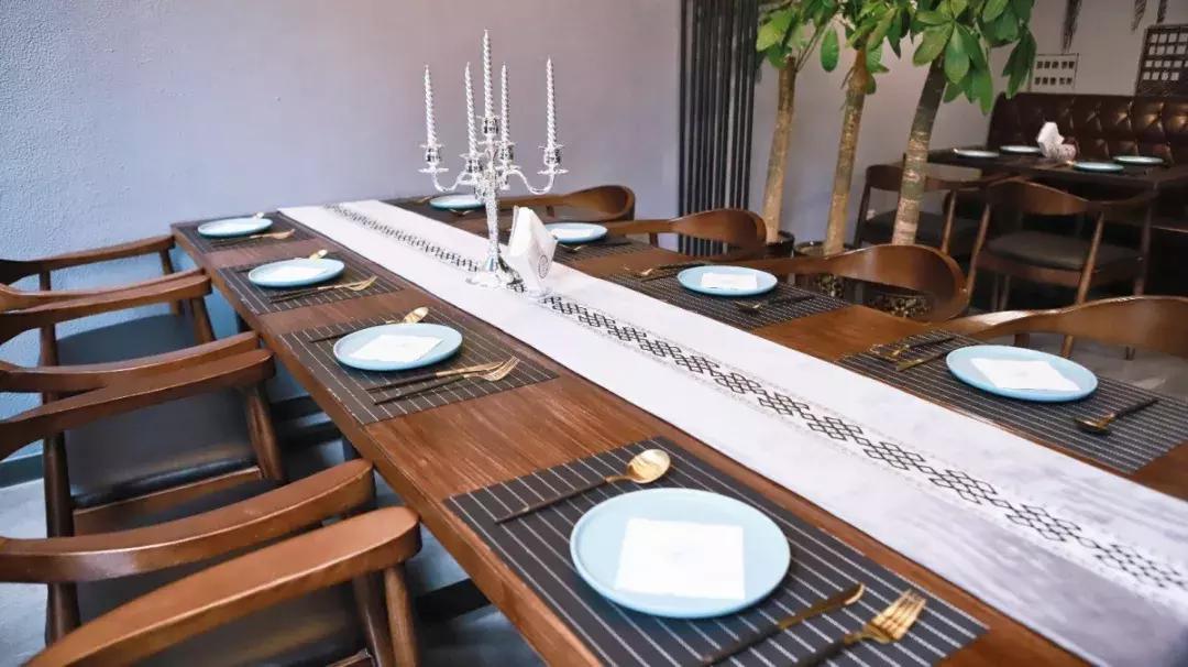 如果你想体验一把虎口吃鱼子酱，合肥这家店可以满足你！