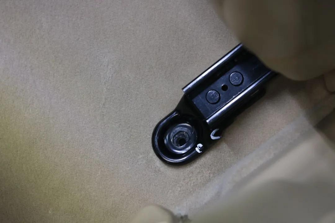 怪兽翻新车,怪兽修车翻新艾力绅