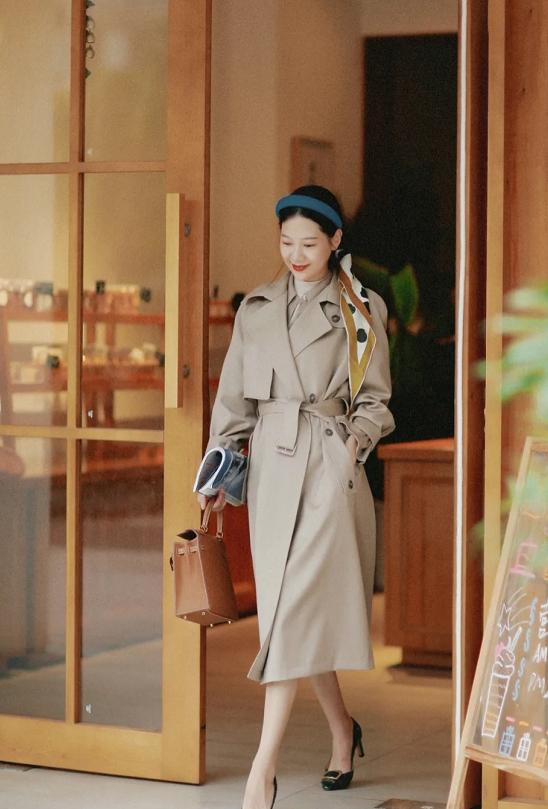 秋日风雅,极简秋日穿搭