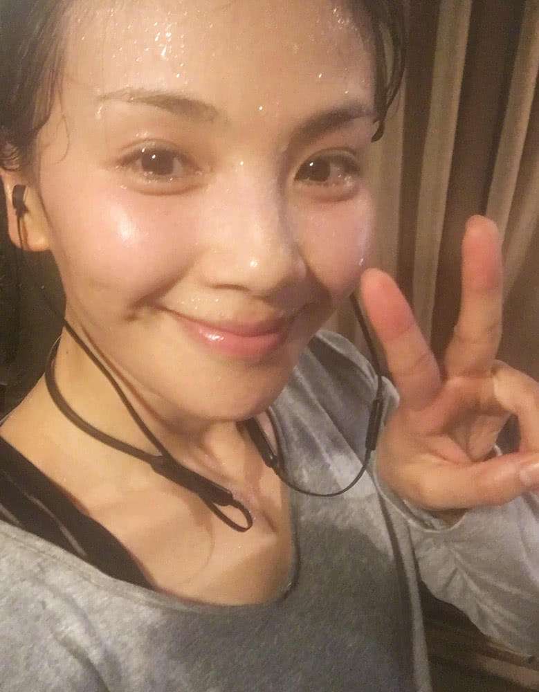 狗为什么热的时候会吐舌头,为什么狗热的时候会吐舌头