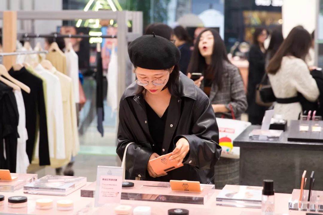 3ce旗舰店官方正品直播,3ce官方旗舰店是不是真的