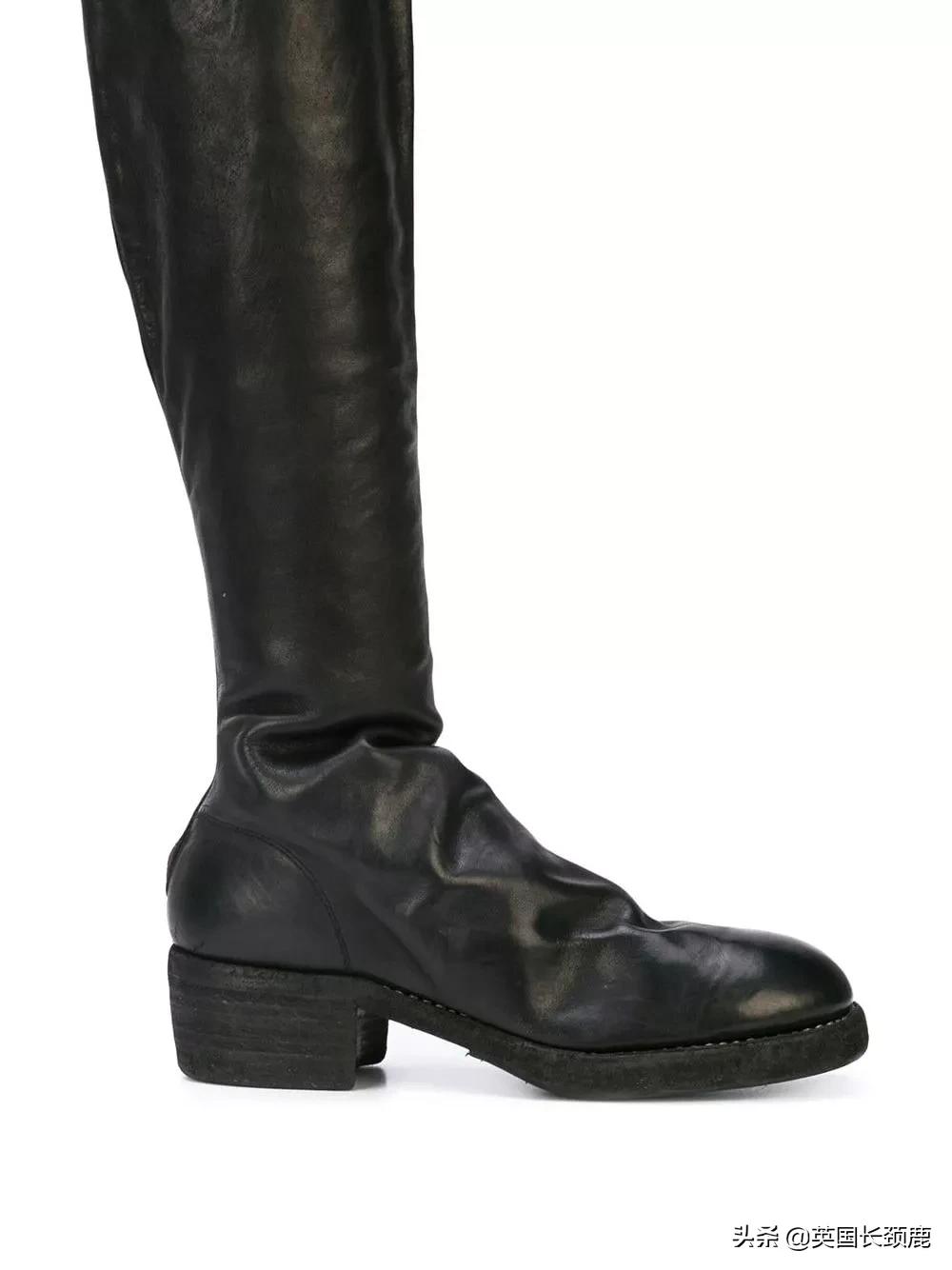 鞋柜秋冬马丁靴,鞋柜冬季靴子
