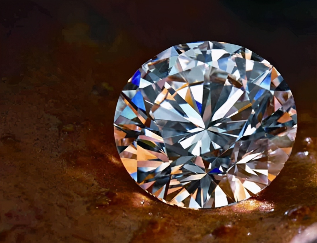 结婚有必要买钻戒吗,结婚戒指买黄金的还是钻戒