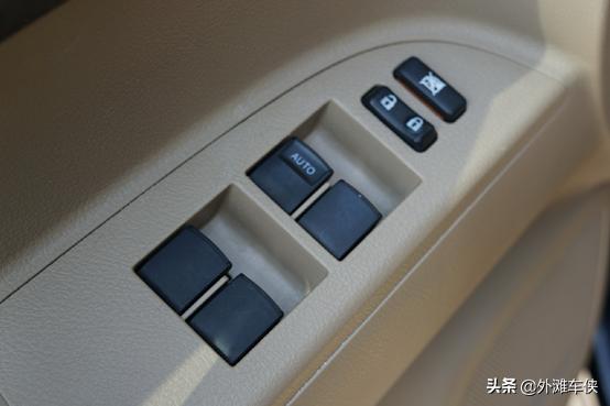 19款丰田汉兰达2.0t四驱尊贵7座,试驾2010款丰田汉兰达