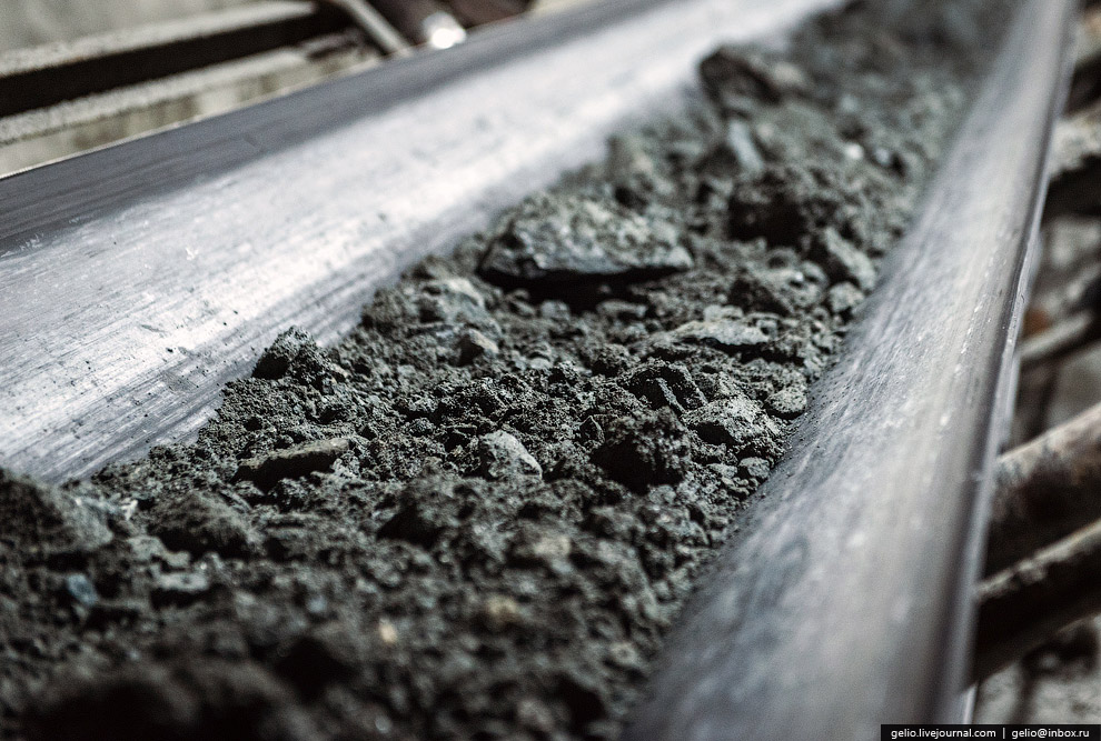 去俄罗斯挖金矿怎么样,真实钻石开采出来的样子