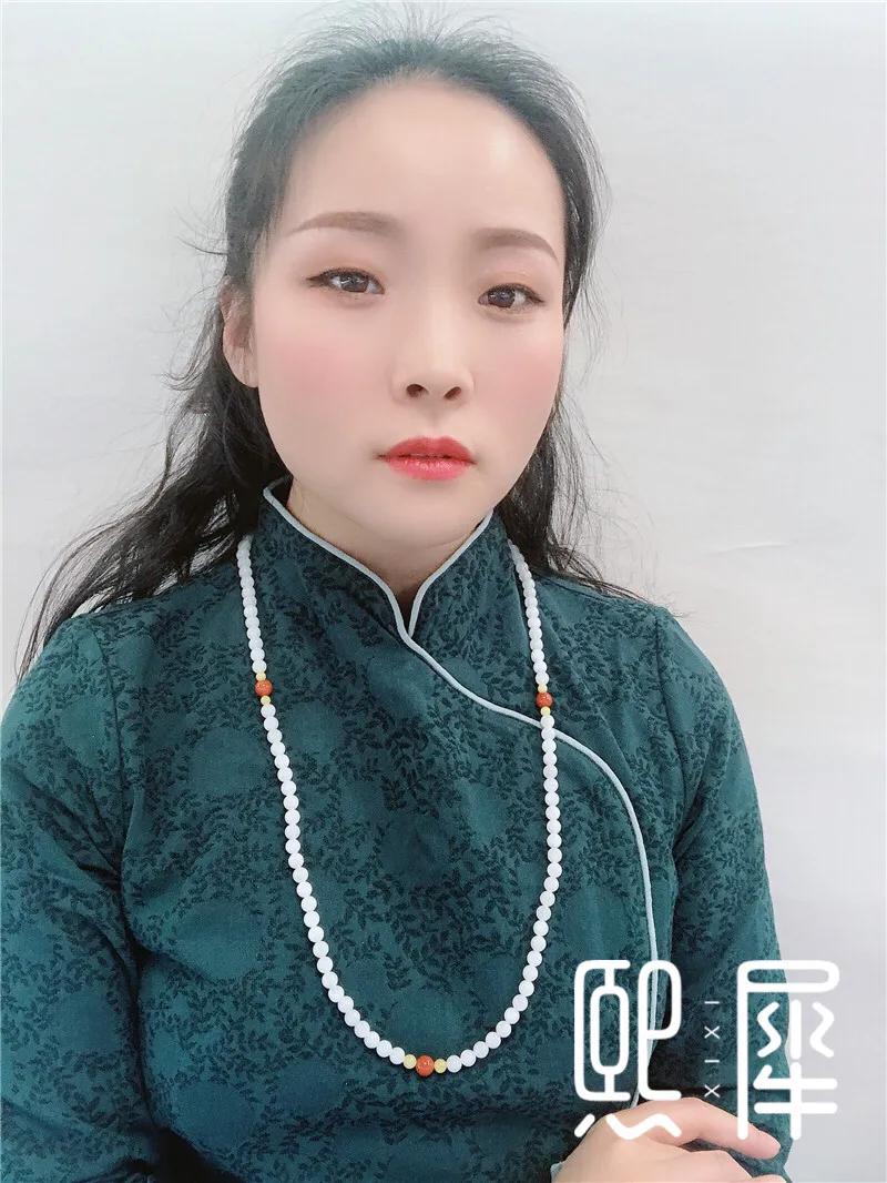 项链怎么戴最潮,项链戴多几条怎么搭配