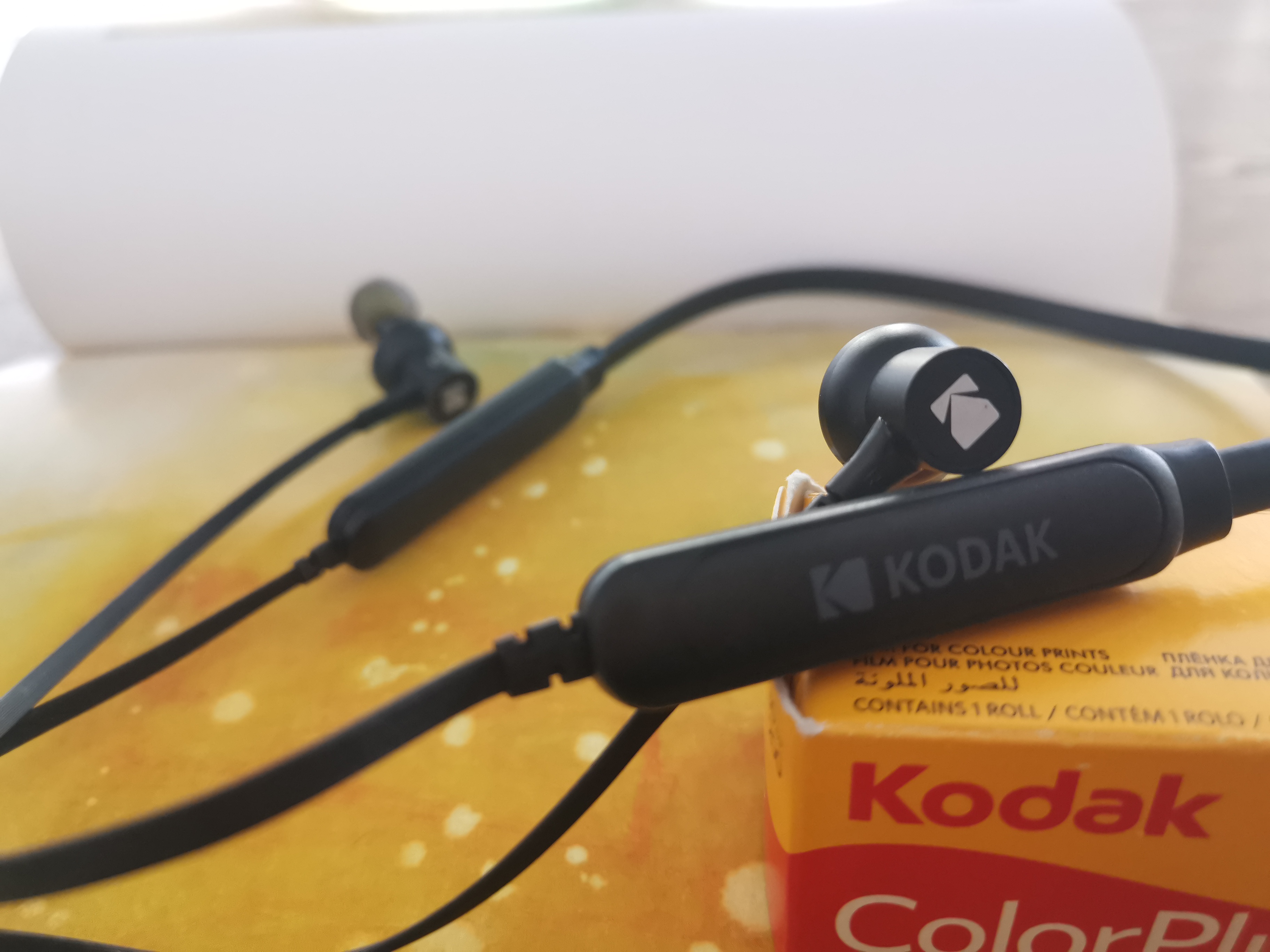 柯达蓝牙耳机测评,颈挂式耳机和真无线耳机哪个更好