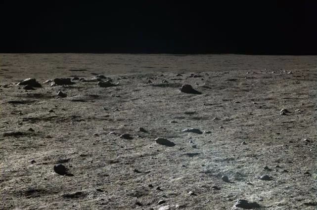 月球上4件鲜有人知的怪事短视频,月球上最诡异的怪事