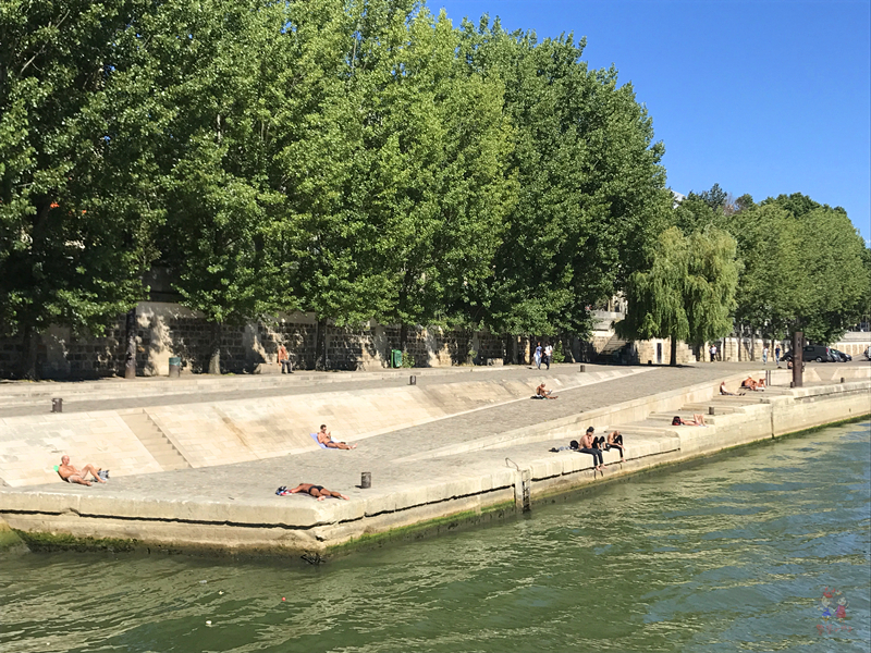 塞纳河左岸和右岸的区别,塞纳河和左岸