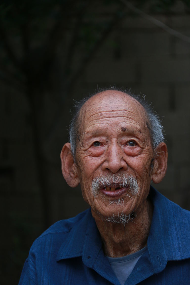 探访老党员活动记录,不忘初心牢记使命老党员走访纪实