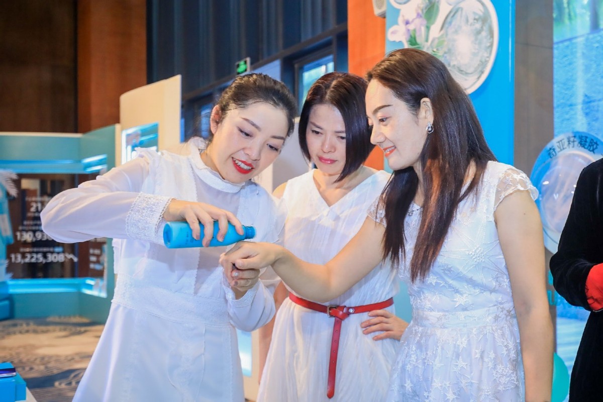 雅姿整体护肤方案,雅姿臻透焕白系列