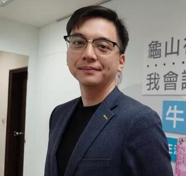 赵少康急抛两岸论述遭柯文哲嘲讽没那么容易