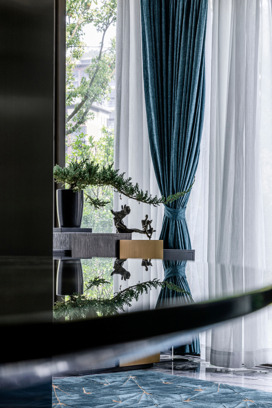 简于形奢侈于心,简于形奢于心什么意思