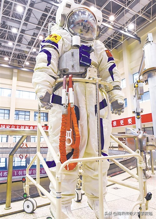 中国天宫空间站宇航员日常生活,神舟十二号太空排泄物怎么处理