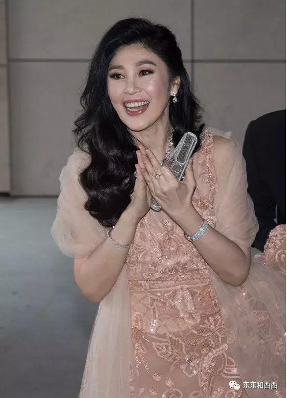 这场嫁女的婚礼太唯美了，泰国白富美姐妹花的日常是什么样？