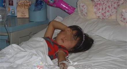 小孩老是半夜喊屁股疼,5岁女宝经常说肚子痛腿疼
