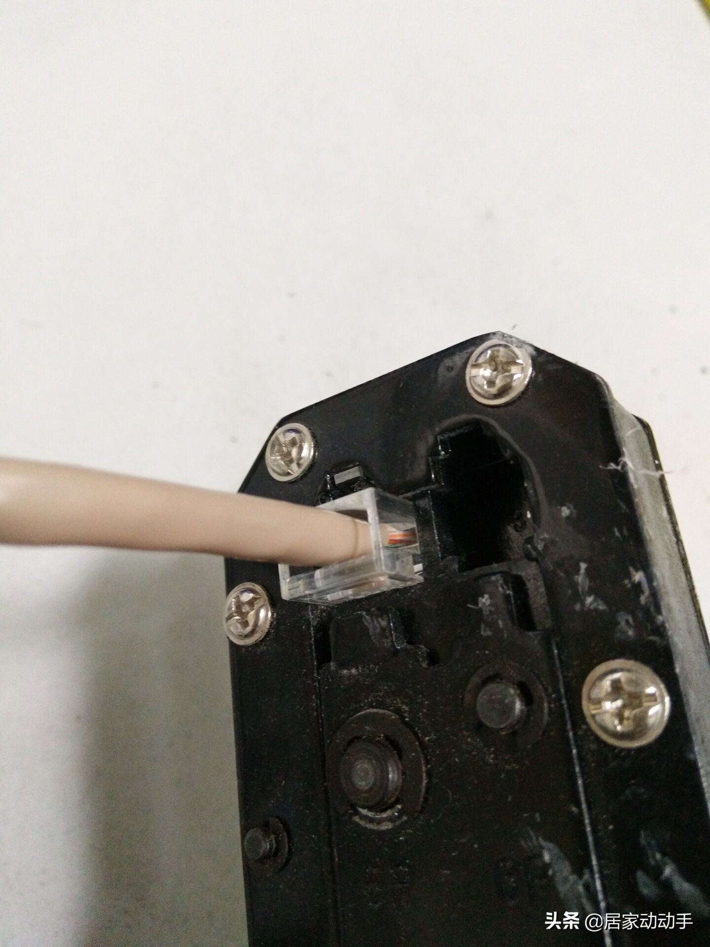 网络水晶头是怎样制成的,网络水晶头的制作方法步骤说明