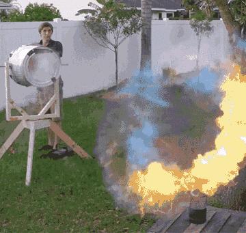 为啥加油站月薪两千还没人辞职,加油站上班工作强度大吗累吗