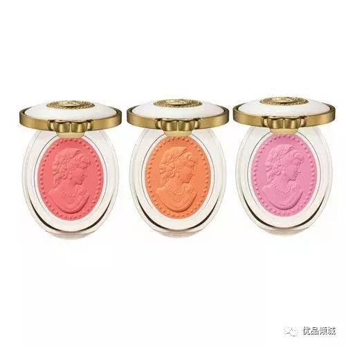 一个精致的妆容需要些什么,大牌彩妆必备