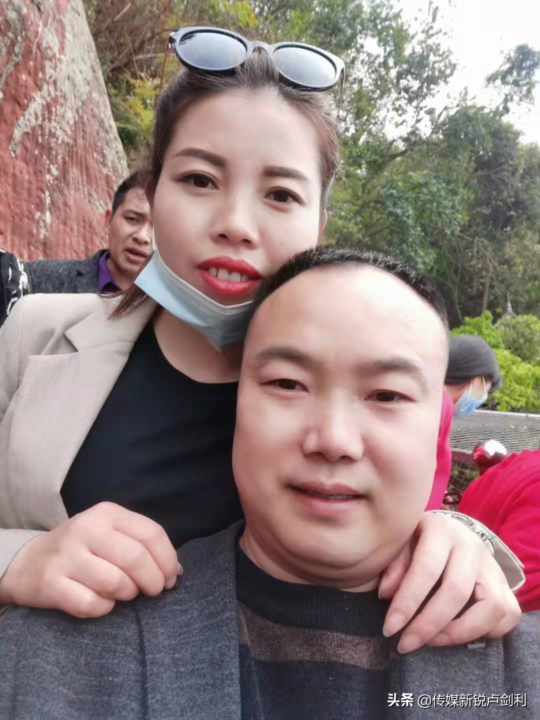 “80后”石泉小石头啵啵鱼掌门人李万海：幸福生活是逼出来的