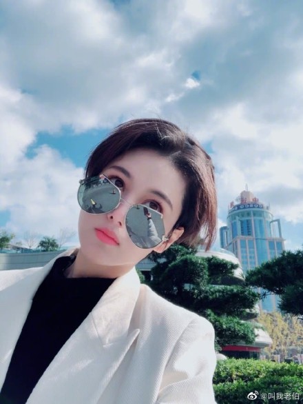 张馨予代购被骗发聊天截图,如何看待张馨予找代购被骗一事