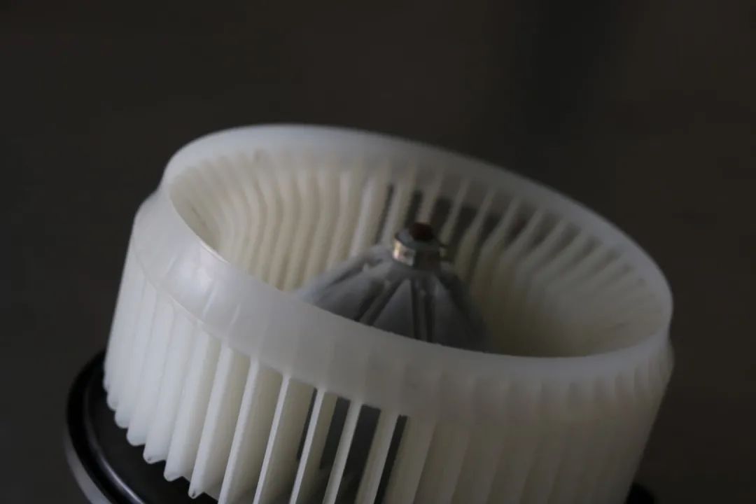 怪兽修车翻新奥迪q7,怪兽修车老车翻新