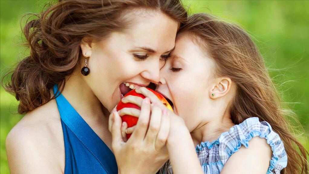 和自己亲妈越来越不会相处怎么办,跟自己亲妈相处不来是什么问题