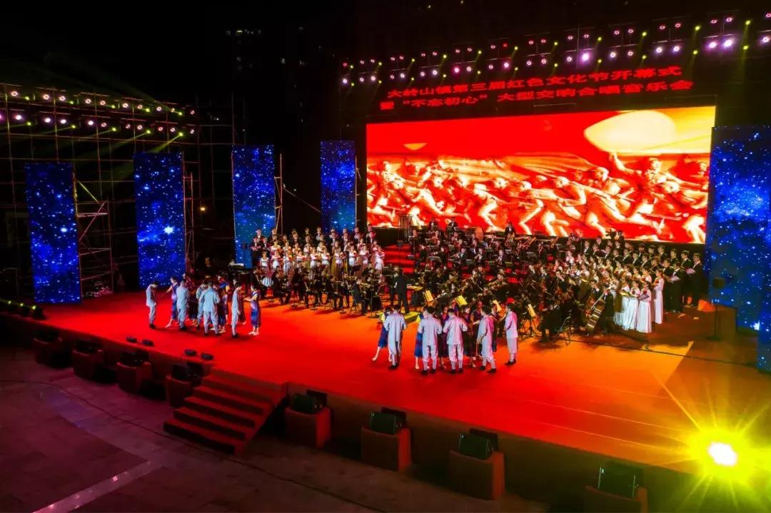 在辞旧迎新的时刻回顾过去,在过去的一年我们都经历了什么