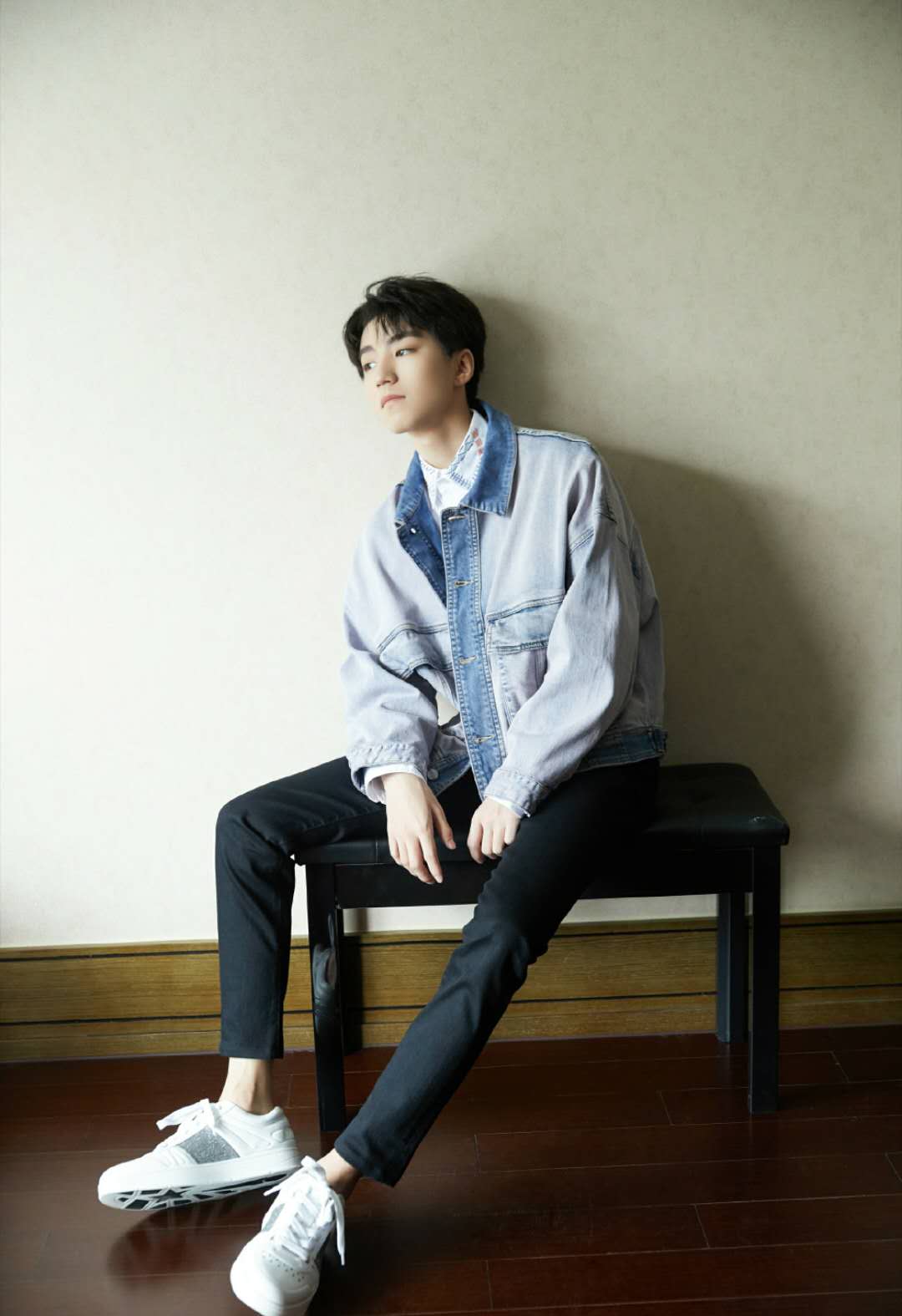 王俊凯穿搭推荐外套男,王俊凯花样牛仔外套