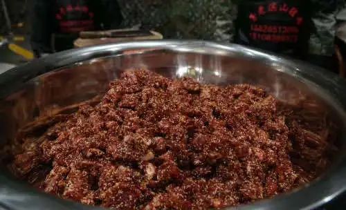 CBD里的Chloe、AmandaandKatharine,都在㳽到脑壳买农副产品