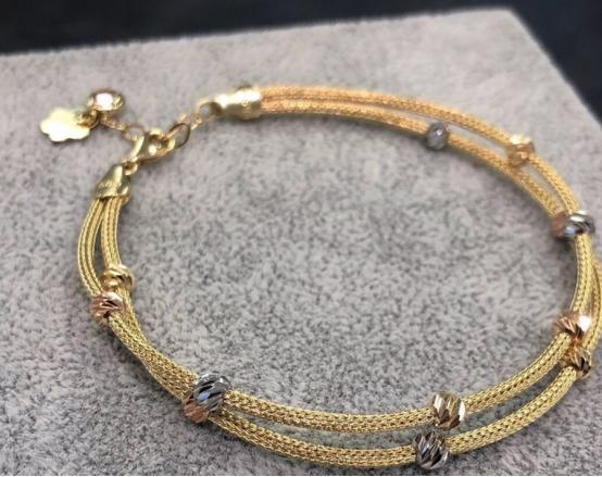 黄金饰品可以和什么饰品搭配,黄金饰品搭配技巧和方法图片