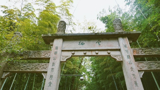 杭州西湖乌镇苏州南京上海攻略,天青色等烟雨乌镇旅游