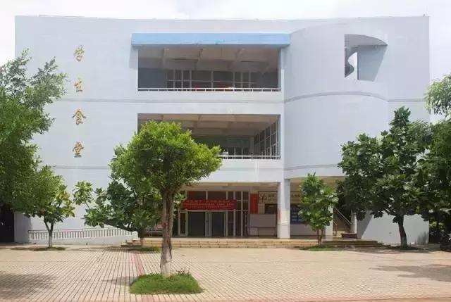 海口市第一中学的简介,海口市第一中学初中好不好