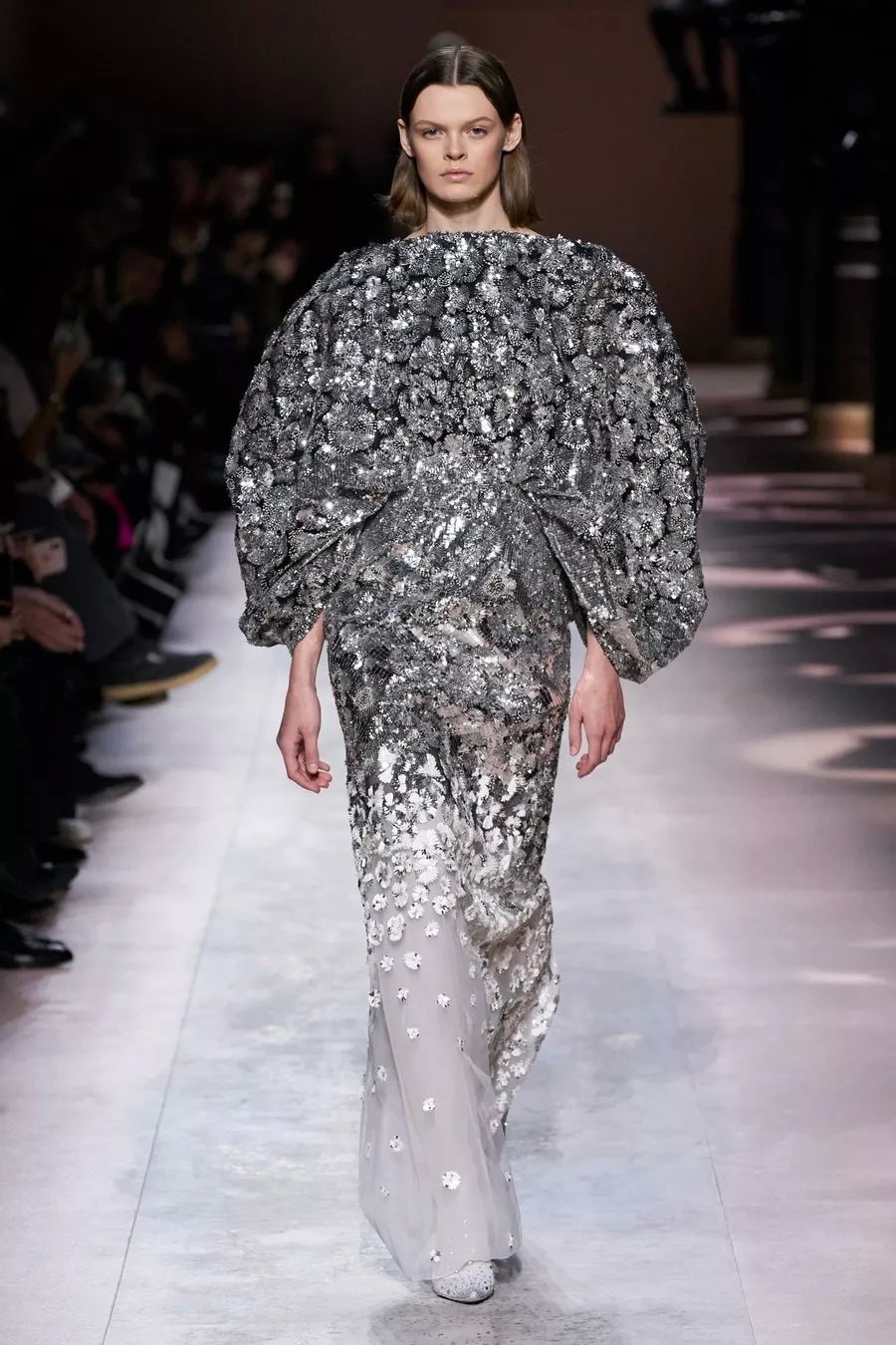 2020巴黎秋冬高定时装周完整版 (2019年春夏巴黎高定时装周)