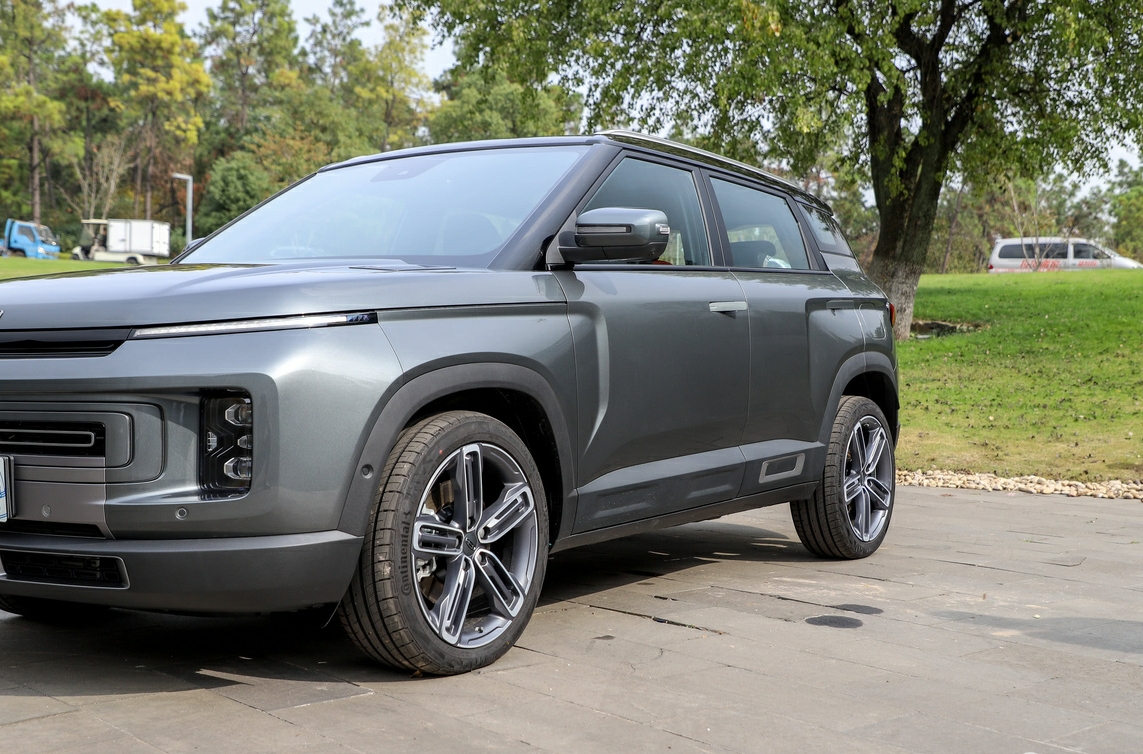 吉利果然没有食言,小路虎来袭,177Ps配智能滑行,价格还亲民