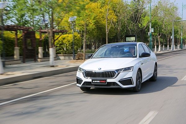 明锐pro底盘和亚洲狮底盘,比亚洲狮性价比高的车