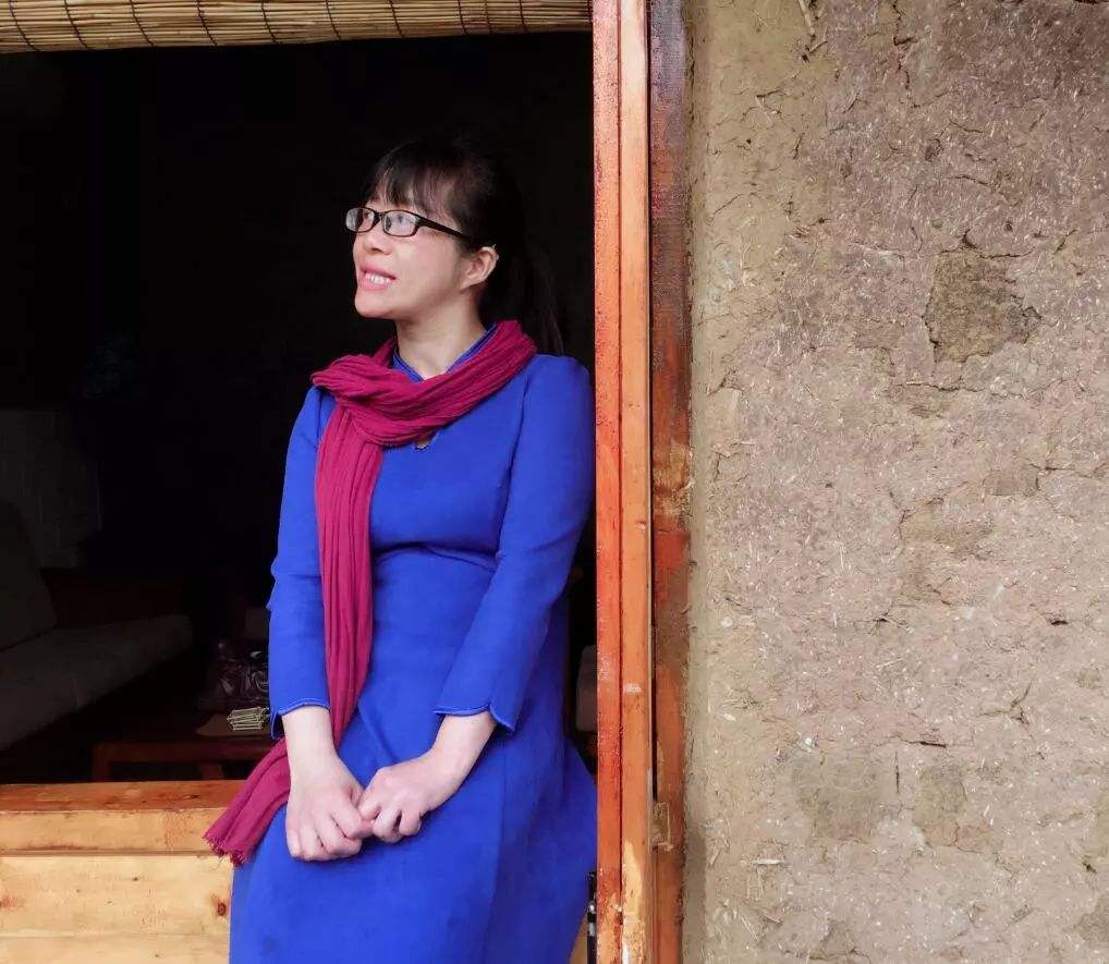 她，82岁，白天捏饺，晚上打碟——乐学无止境，人生才能不设限