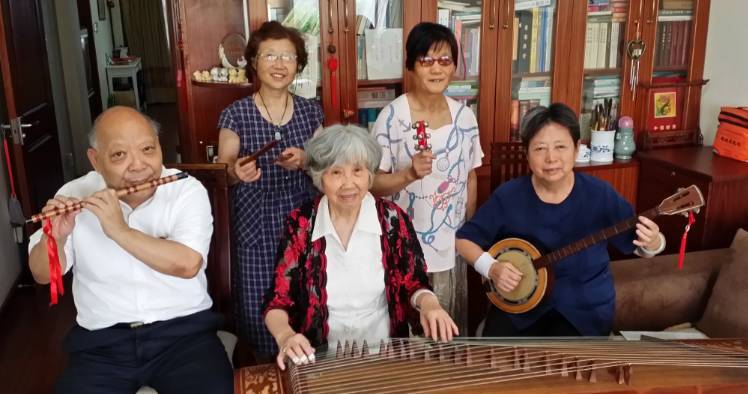 幼儿学习古筝的好处,老年人学古筝的好处