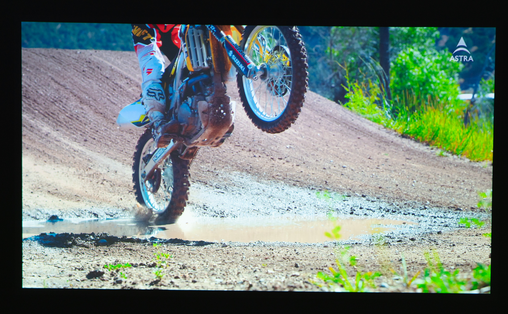 峰米投影仪smart升级版对比普通版,峰米smart投影仪对比小米2