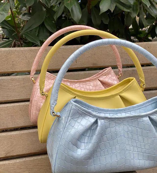 适合春天背的小众新款包推荐,春夏最值得入手的服装