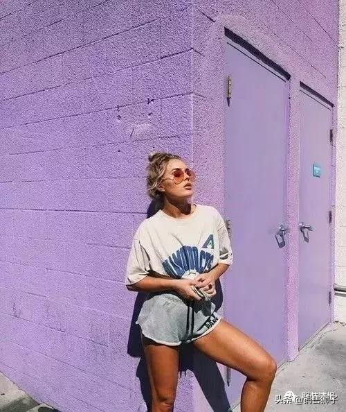 为什么这么多人喜欢t恤,为什么一件t恤卖一百多