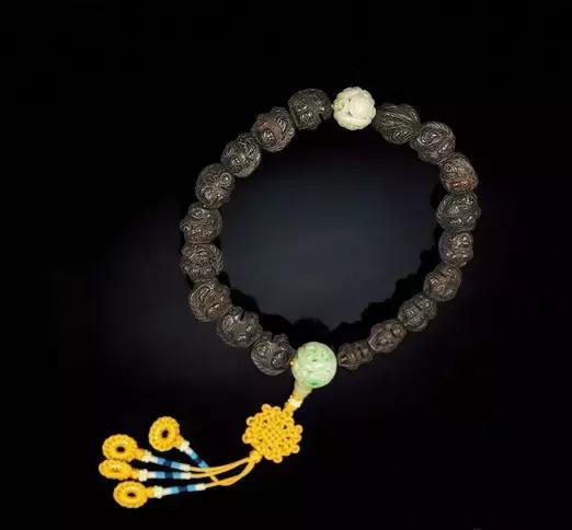 清朝皇帝顶级名贵的手串 (清朝最美手串图片)